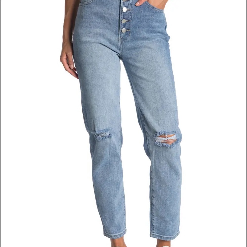(NWT) Abound Button Fly Distressed Mom Jeans. Sz. 27